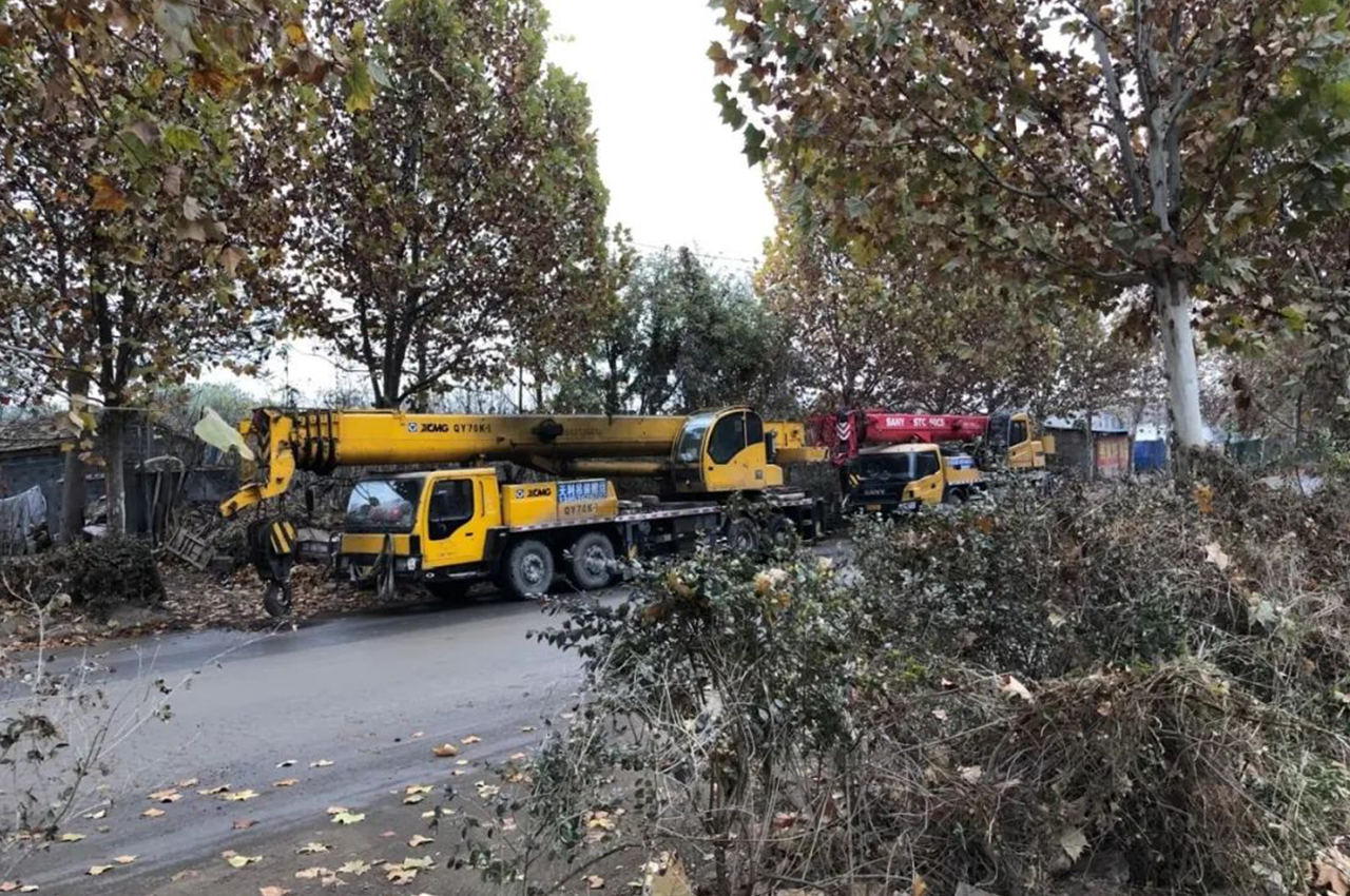 武汉楼盘定制三面发光特色售楼处精神堡垒-武汉中涵标识 武汉楼盘定制三面发光特色售楼处精神堡垒-武汉中涵标识