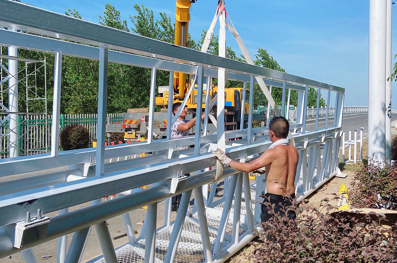 潜江市兴隆水利跨路龙门架标识牌项目-武汉中涵标识