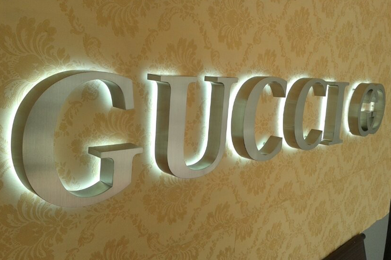 武汉中涵标识不锈钢背发光字