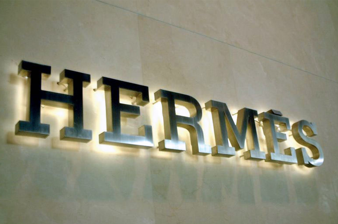 武汉中涵标识不锈钢背发光字