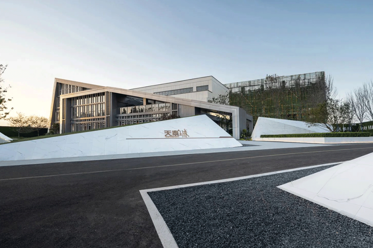 精神堡垒是区域形象的展示标识牌-武汉中涵标识