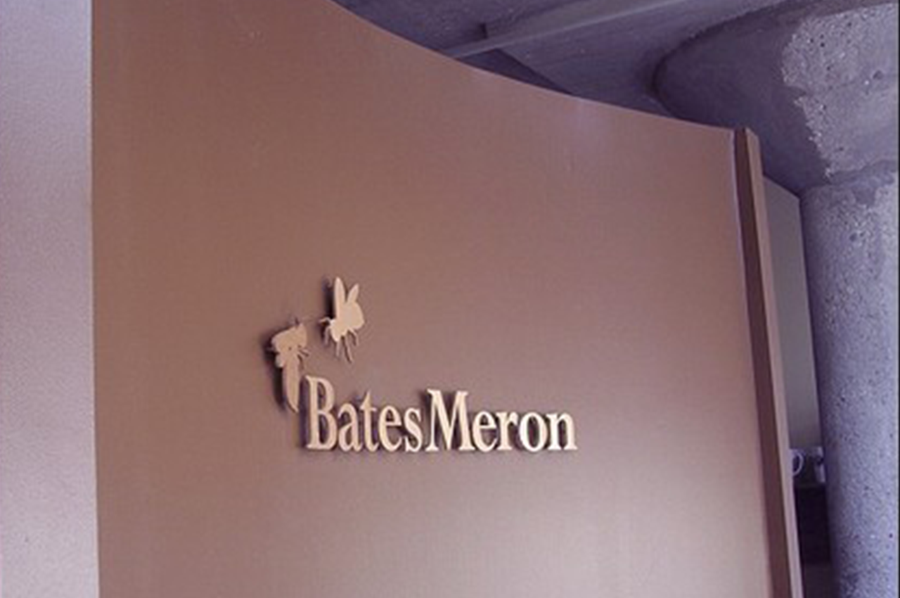 武汉中涵标识电镀精工背发光字