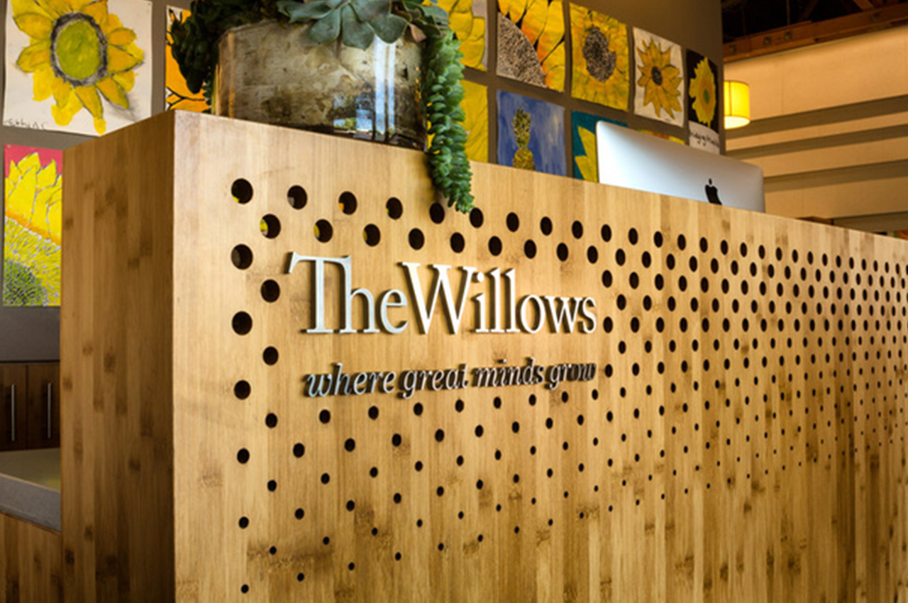 武汉中涵标识电镀精工背发光字